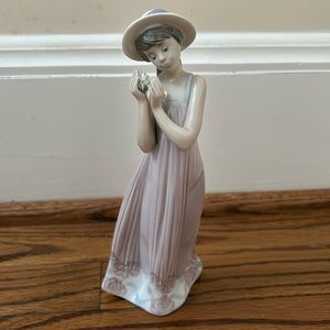 Lladro Girl Cindy Mint Condition  #5646